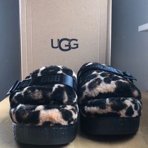 Ugh Fluffita Panther Print clog sandal.